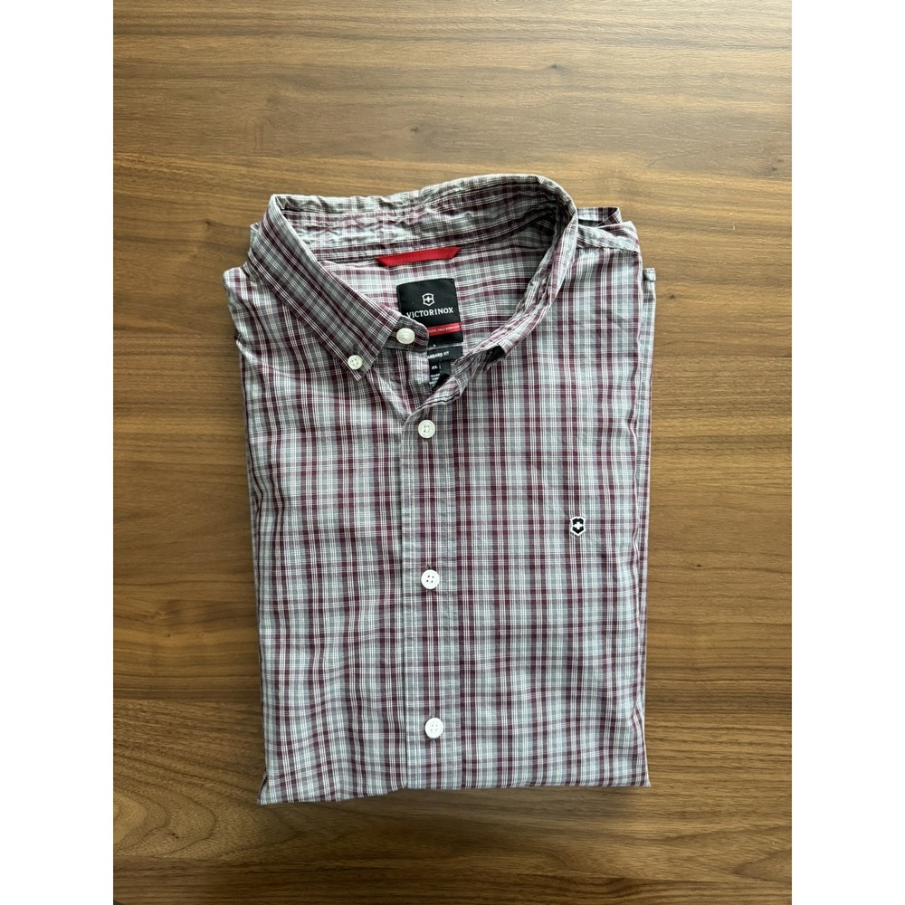 Victorinox Swiss Army Button Down Shirt Men's XL Plaid Long Sleeve Roll Tab
